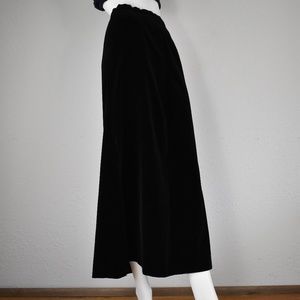 Vintage Black Velvet High Waisted Skirt